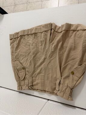 Beige High-Waist Maison d’Amelie Shorts Women’s Size 10 Summer Casual